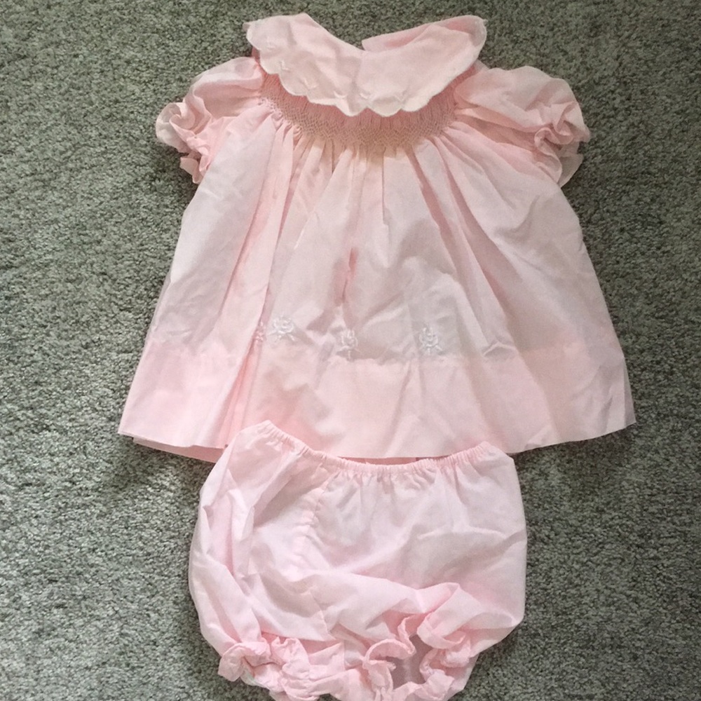 Girls 6-9mos summer outfit. Beautiful
